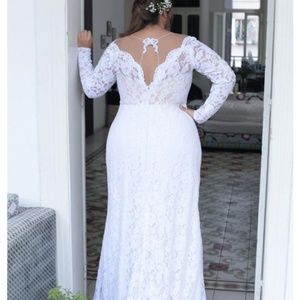 Wedding dress
